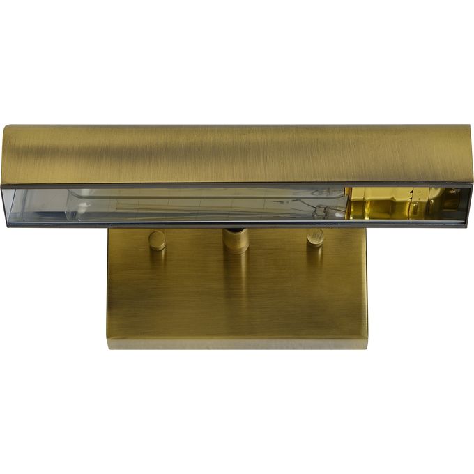 Yorker shown from a second angle to highlight the arm curve and shade silhouette.