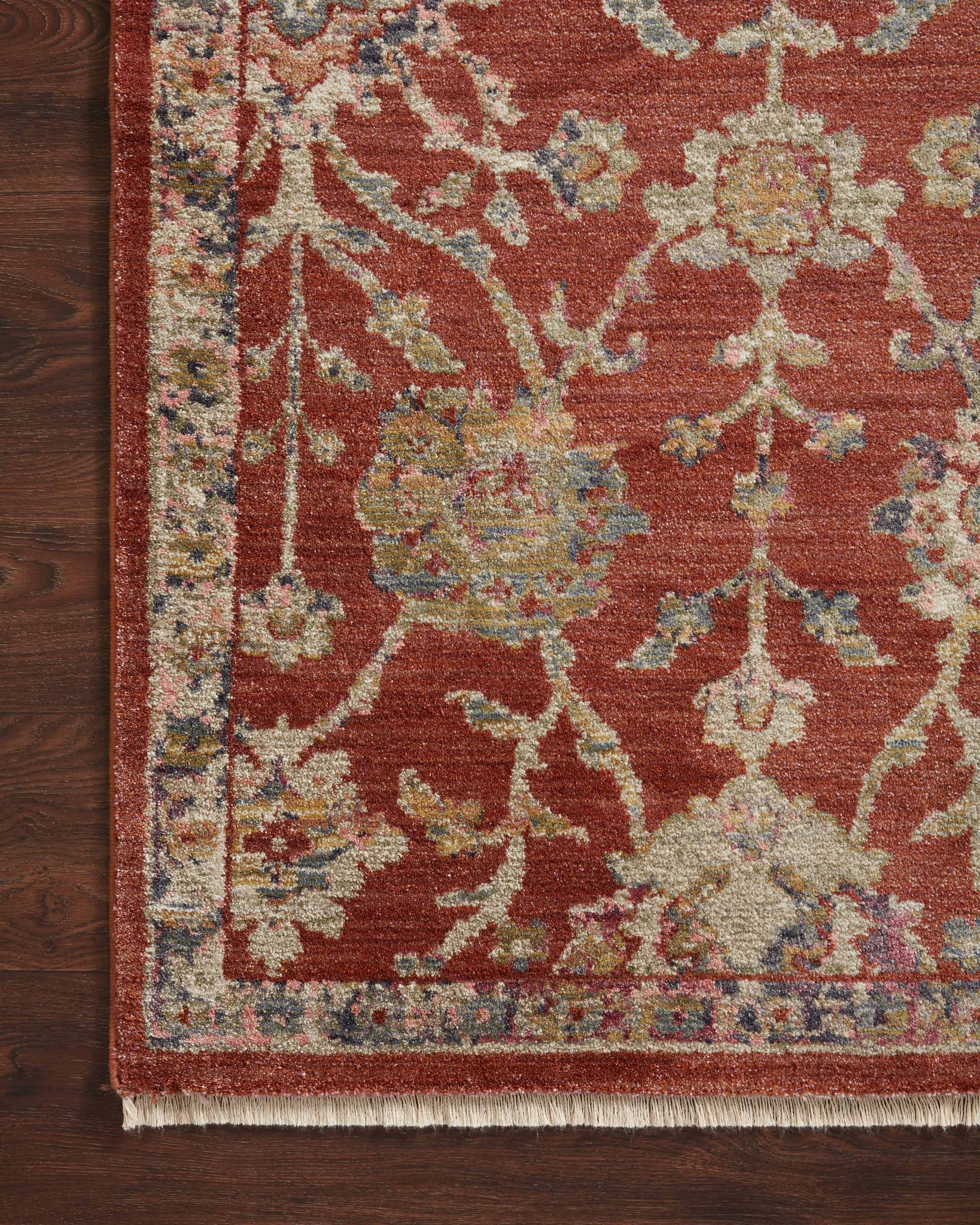 Close-up detail of the Giada Red / Multi showing its pile and weave.