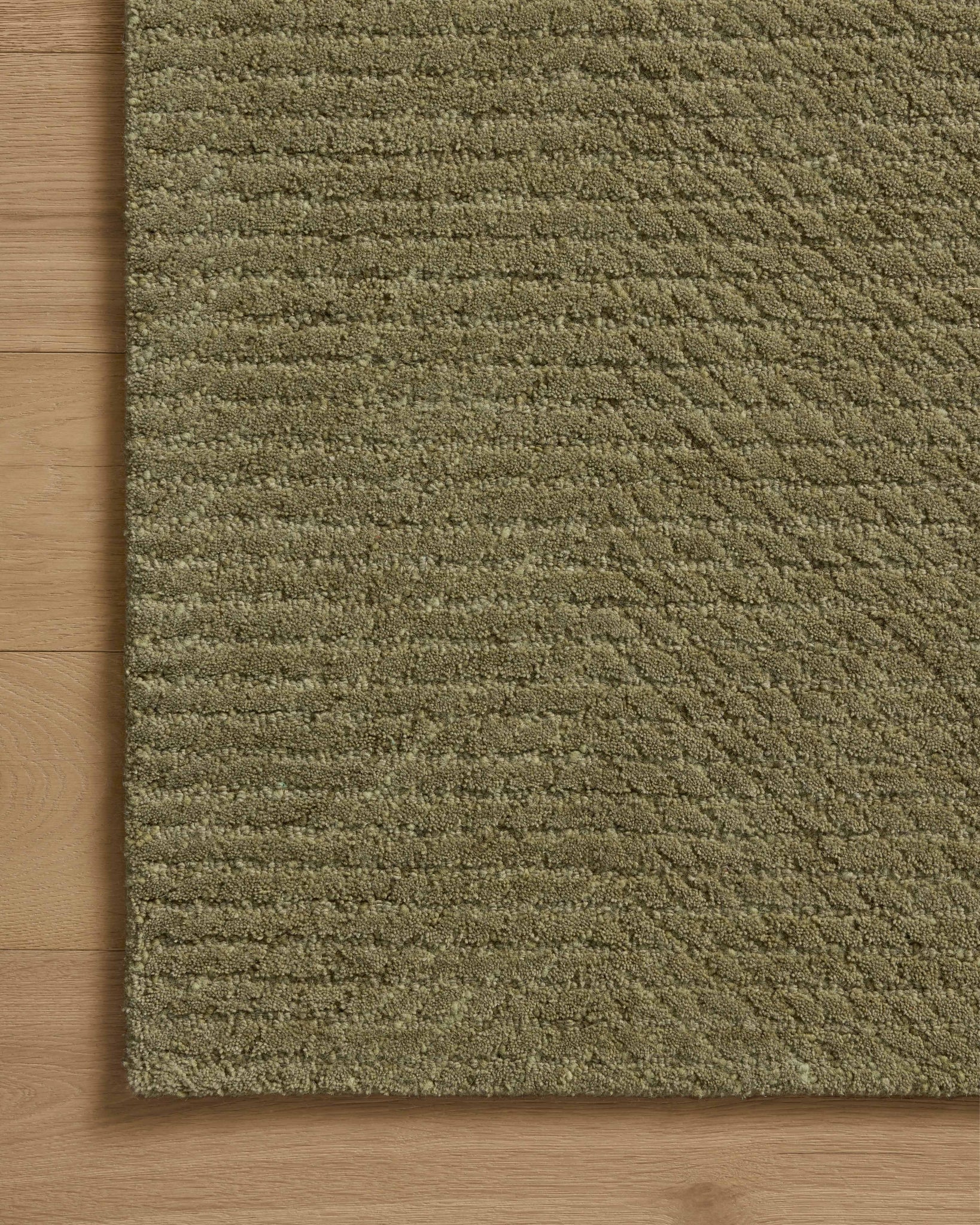 Kai Olive shown from a different angle to reveal its pattern.