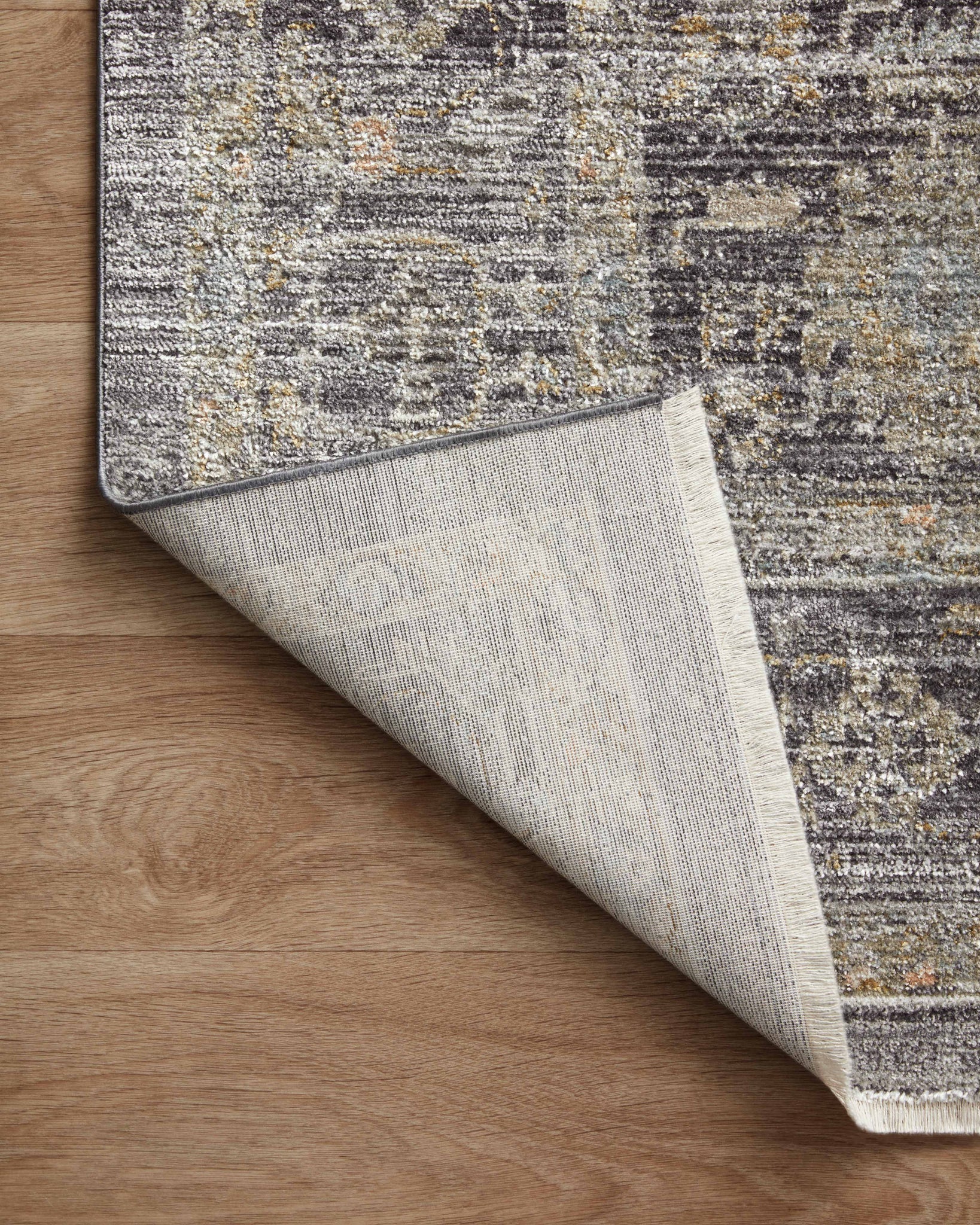 Katherine Midnight / Tobacco shown from a different angle to reveal its pattern.