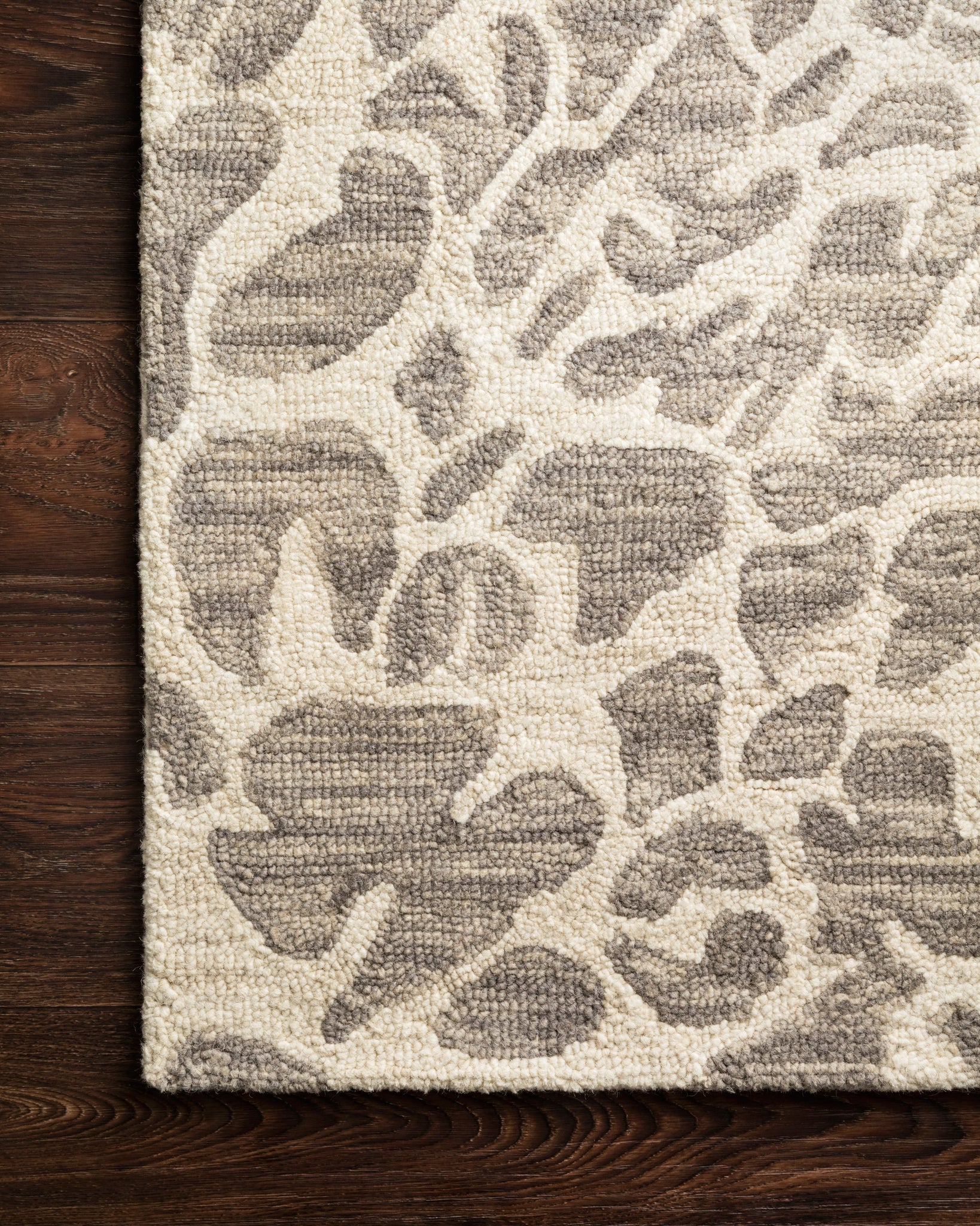 Side view of the Masai Grey / Ivory rug.