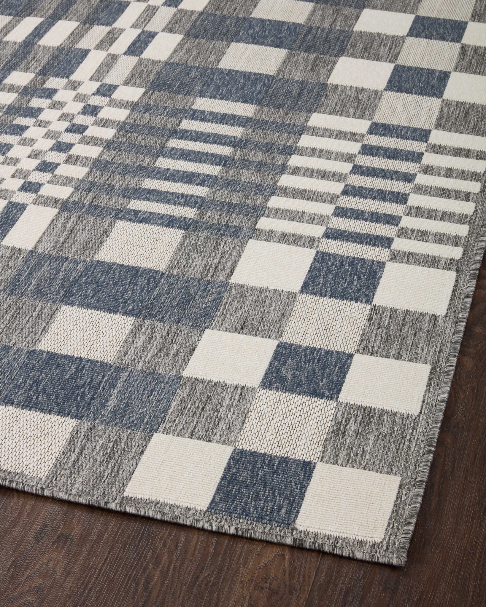 Rainier Ivory / Denim shown from a different angle to reveal its pattern.