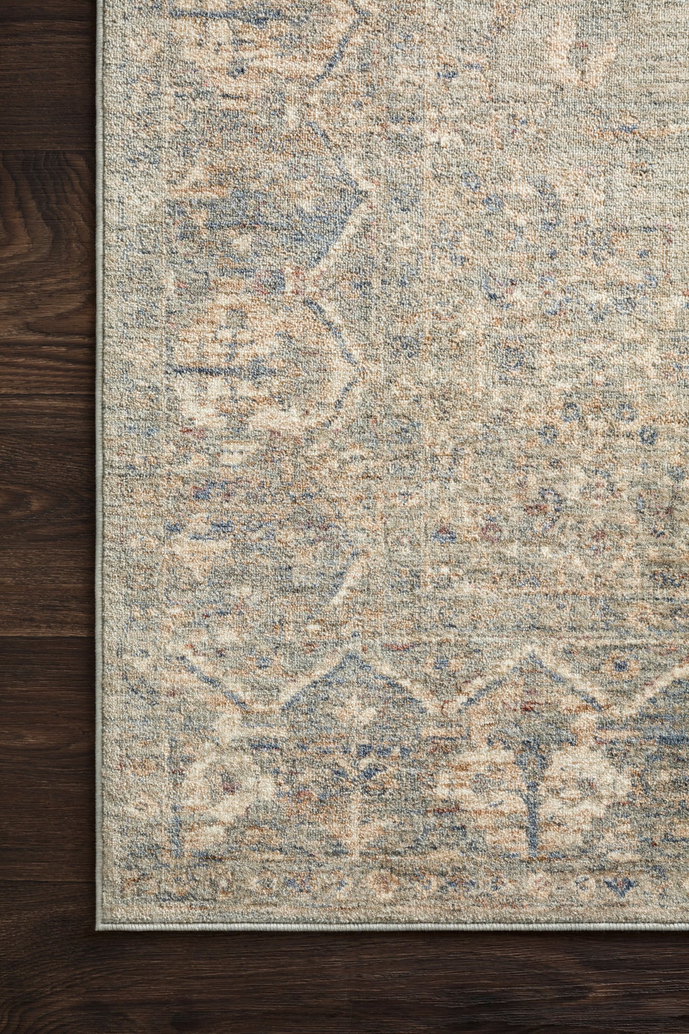 Revere Mist shown from a different angle to reveal its pattern.