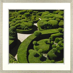 Jardin Vert Formel X wall art featuring lush green topiary garden design