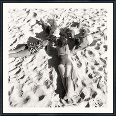 Large Photograph (18.75 × 18.75 in)
