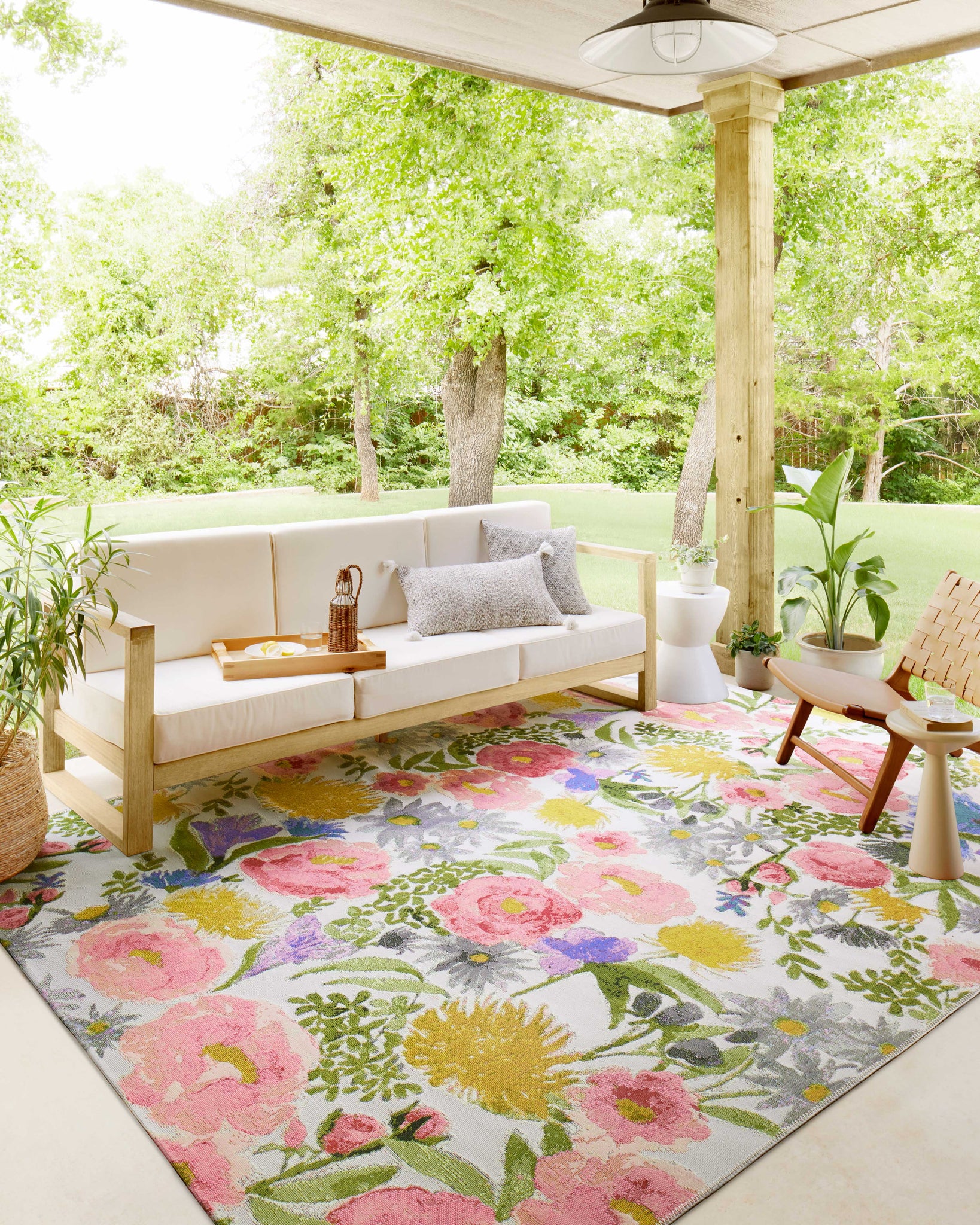 Botanical Ivory / Multi shown from another angle.