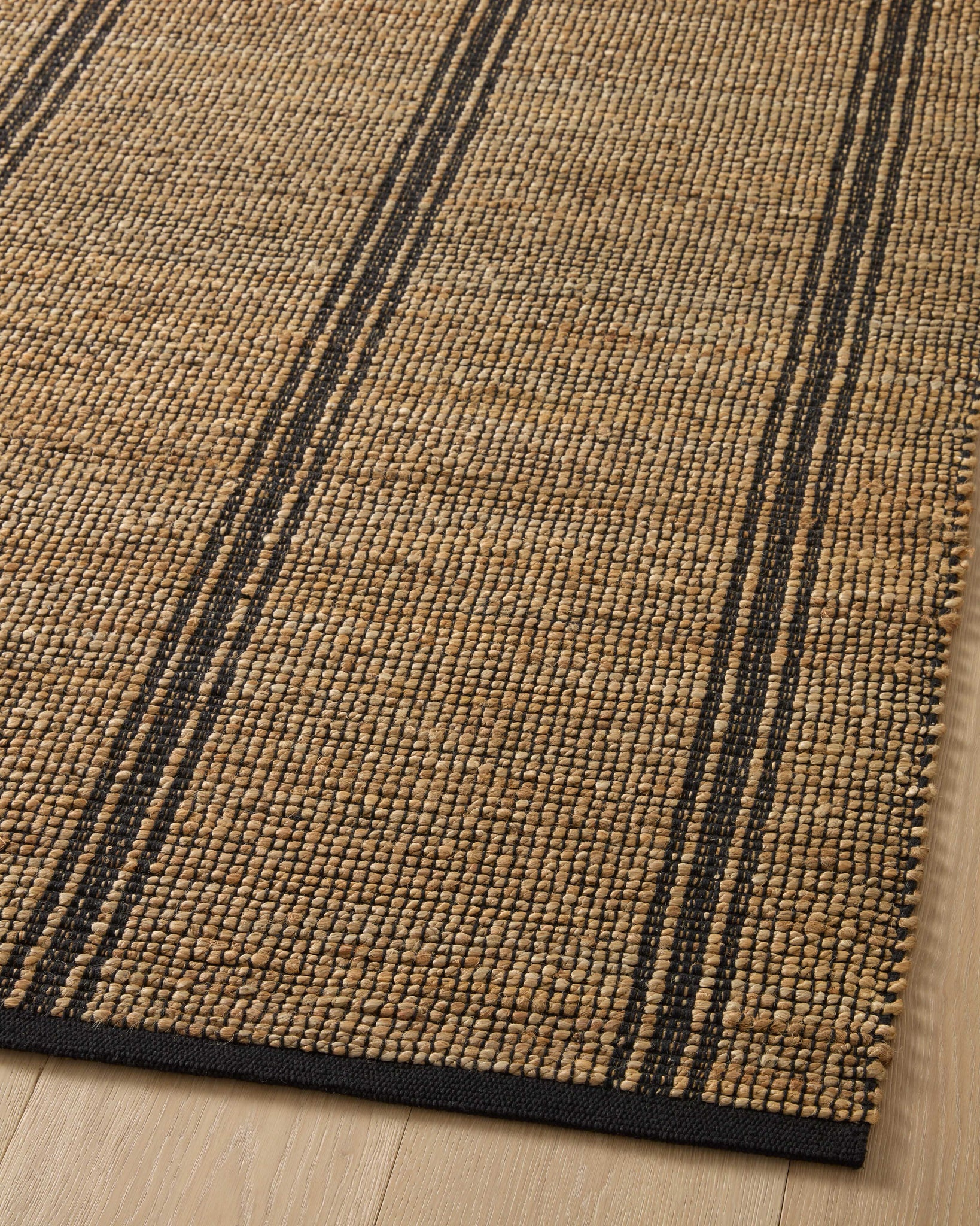 Colton Natural / Black shown from another angle.