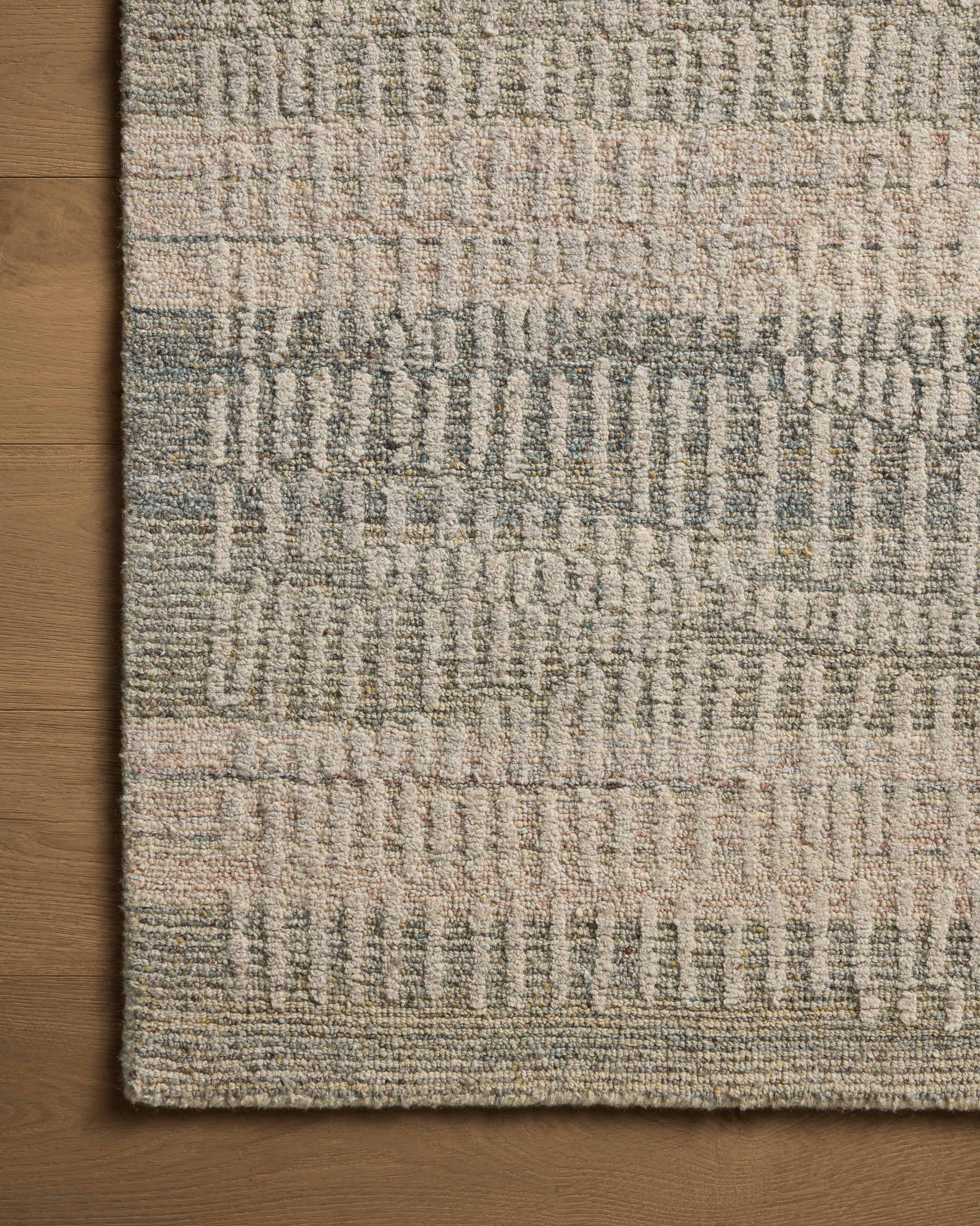 Elias Earth / Blush shown from a different angle to reveal its pattern.