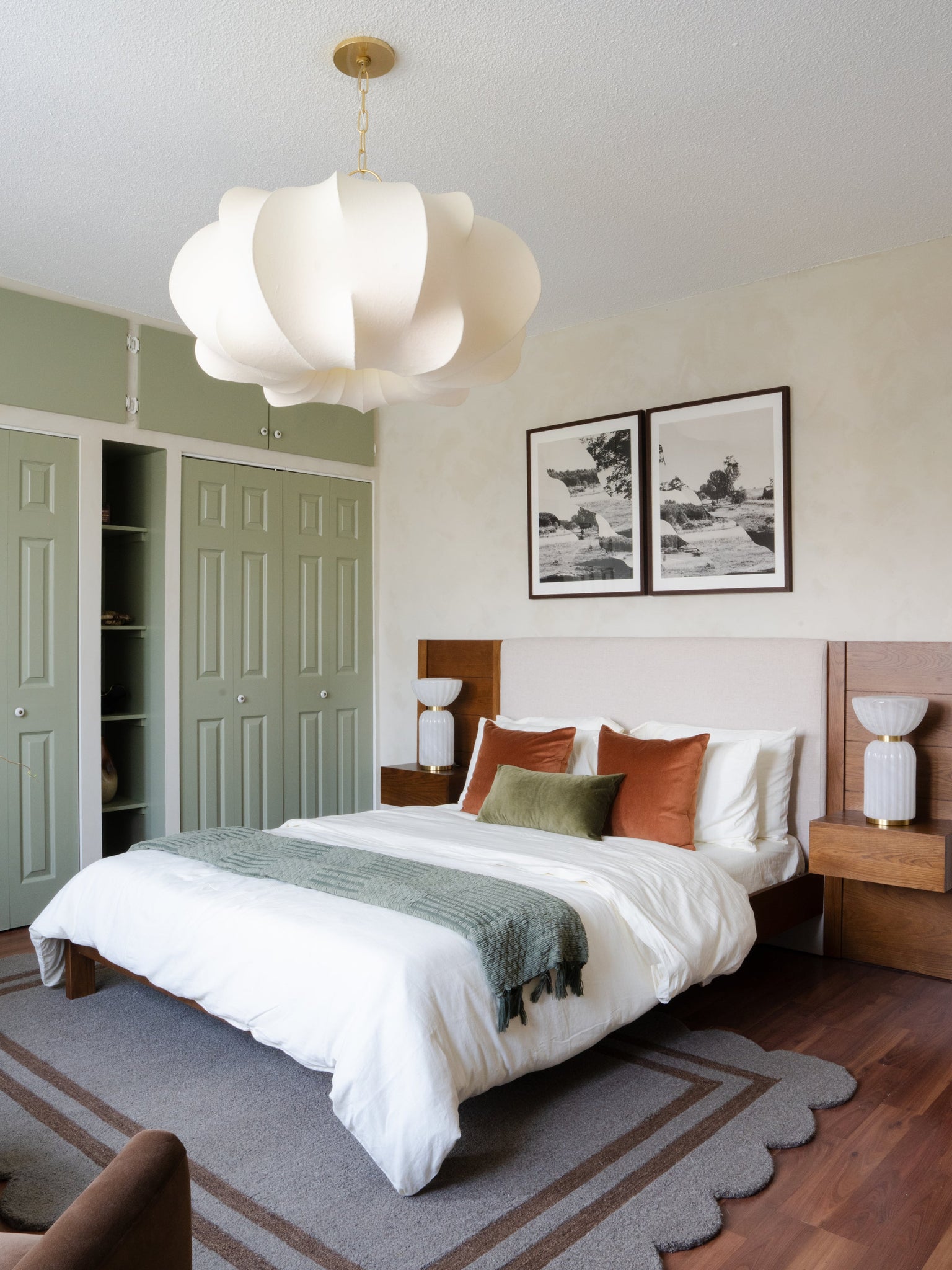 Cordelia Table Lamp - Lifestyle [HL980202-AGB]