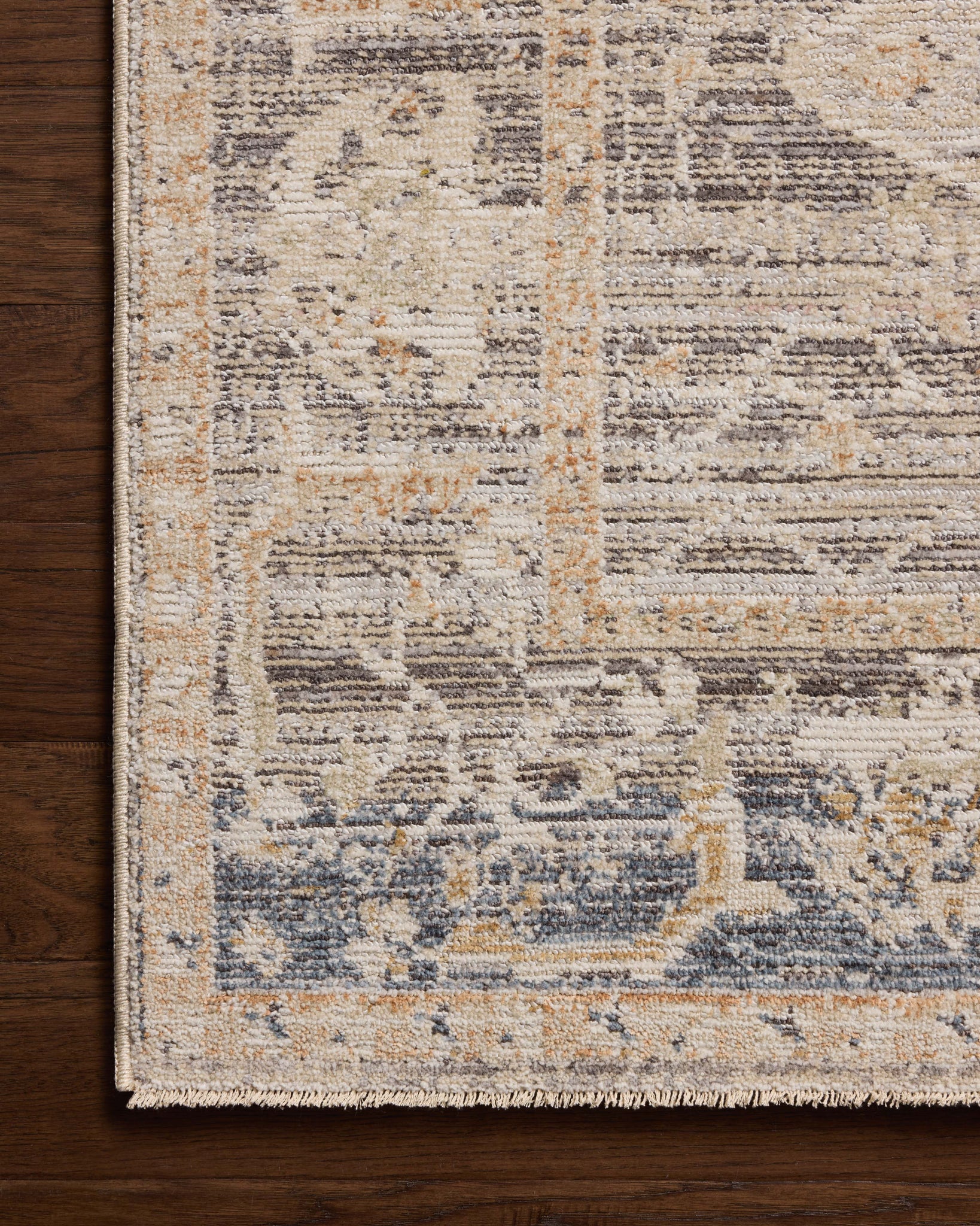 Milena Natural / Ivory shown from a different angle to reveal its pattern.