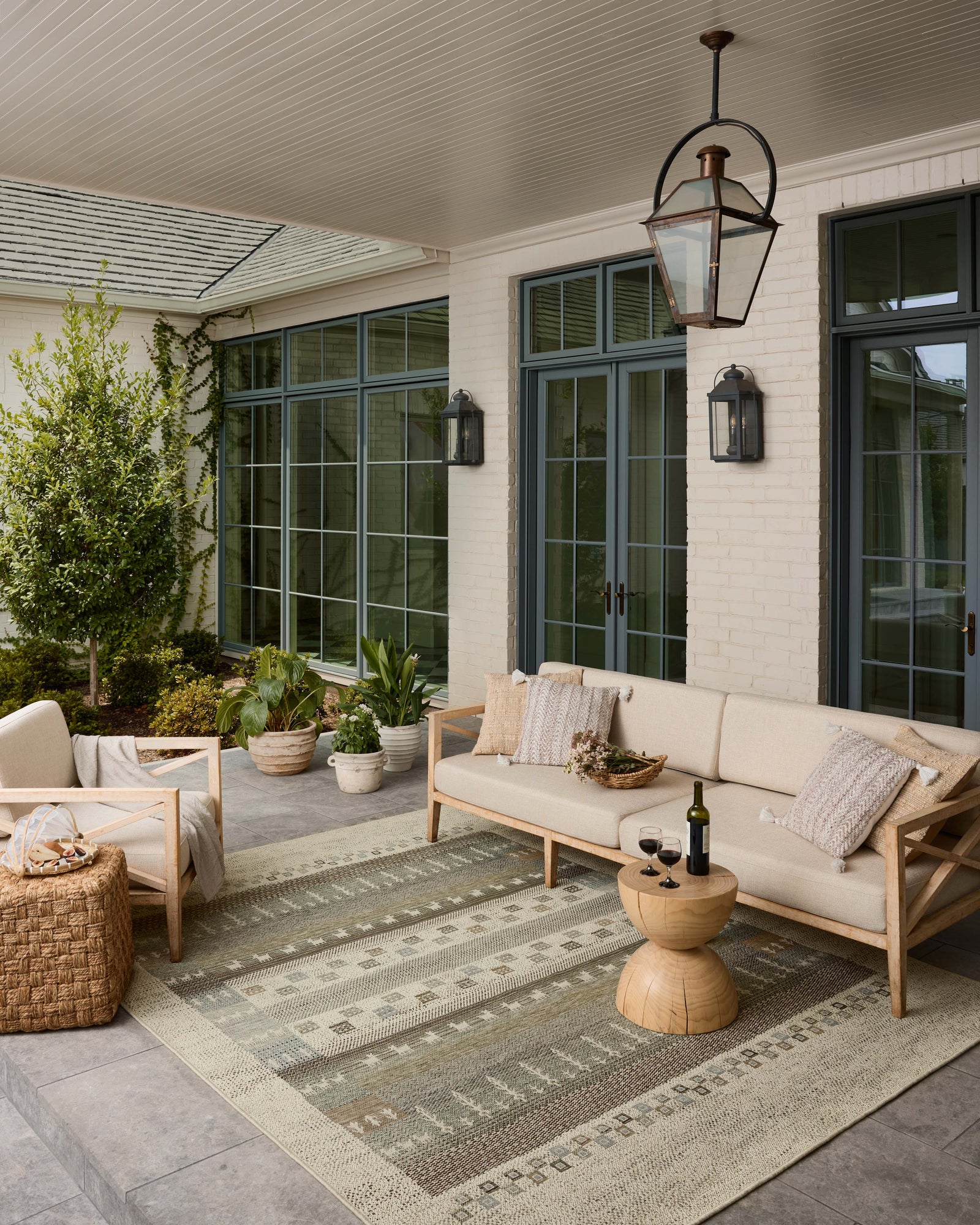 Saylor Ivory / Earth — a Loloi rug at Laurie Yapp Home.