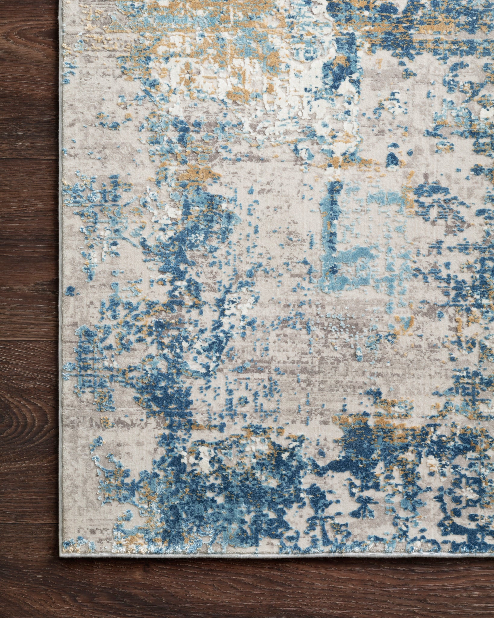 Close-up detail of the Sienne Grey / Blue showing its pile and weave.