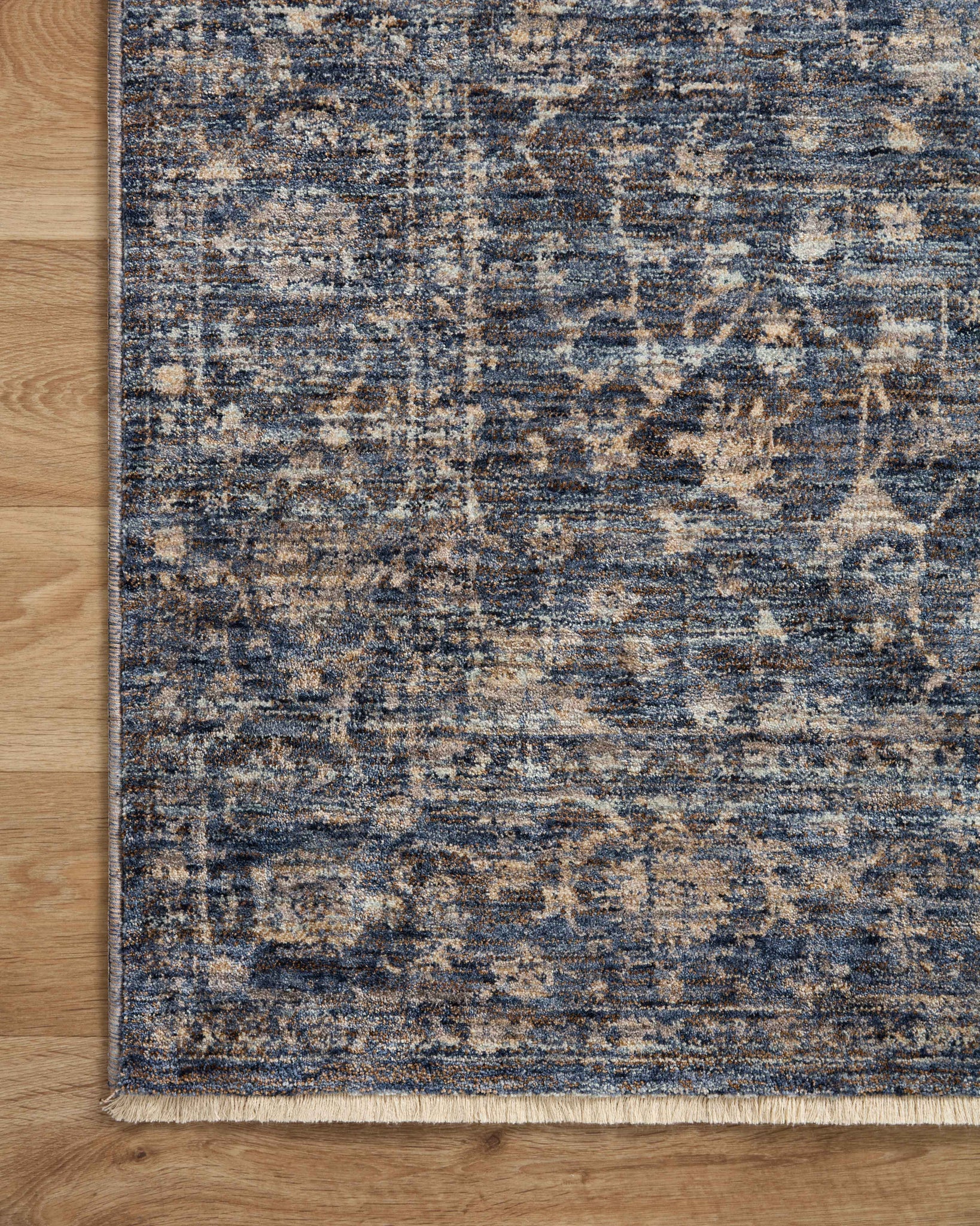 Sorrento Midnight / Natural shown from a different angle to reveal its pattern.
