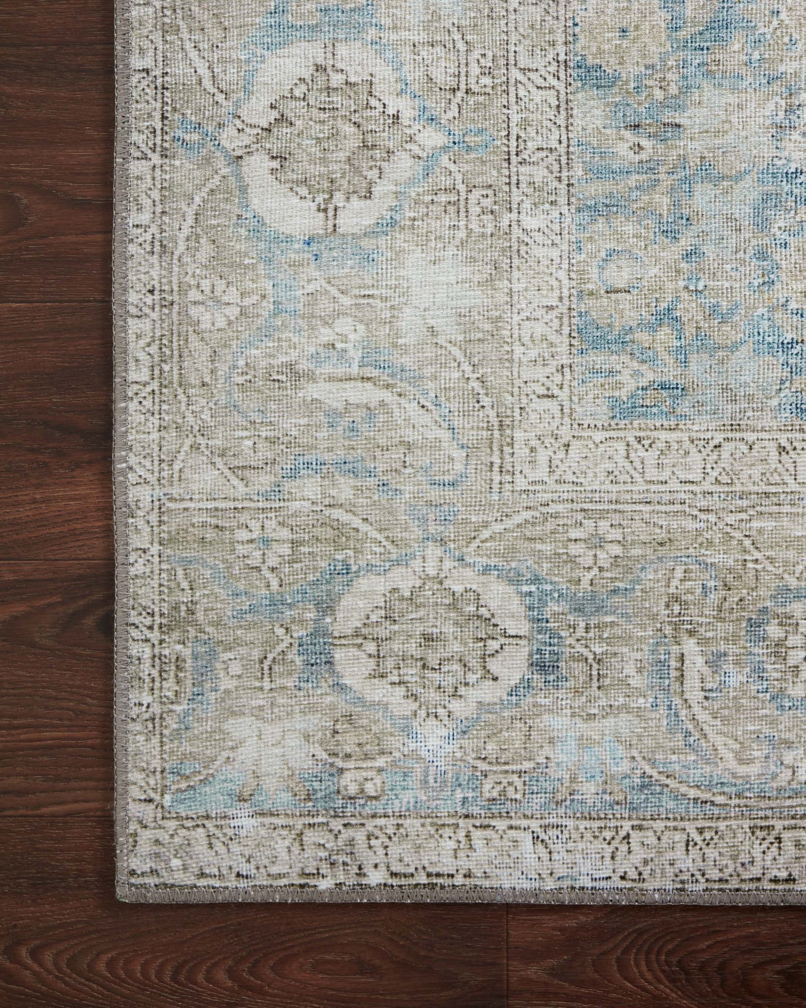 Wynter Ocean / Silver shown from another angle.